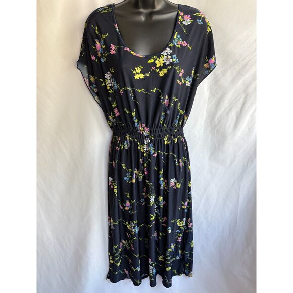 Young USA Dresses & Skirts - Young USA Navy Blue Floral Midi Open Back Dress Size M Shift Feminine Church